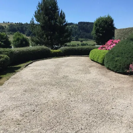 Maison Calme Avec Piscine Privative Chauffee, 3 Chambres, Terrain Et Bbq, Proche Nature Et Randonnees - Fr-1-742-154 * Allanche